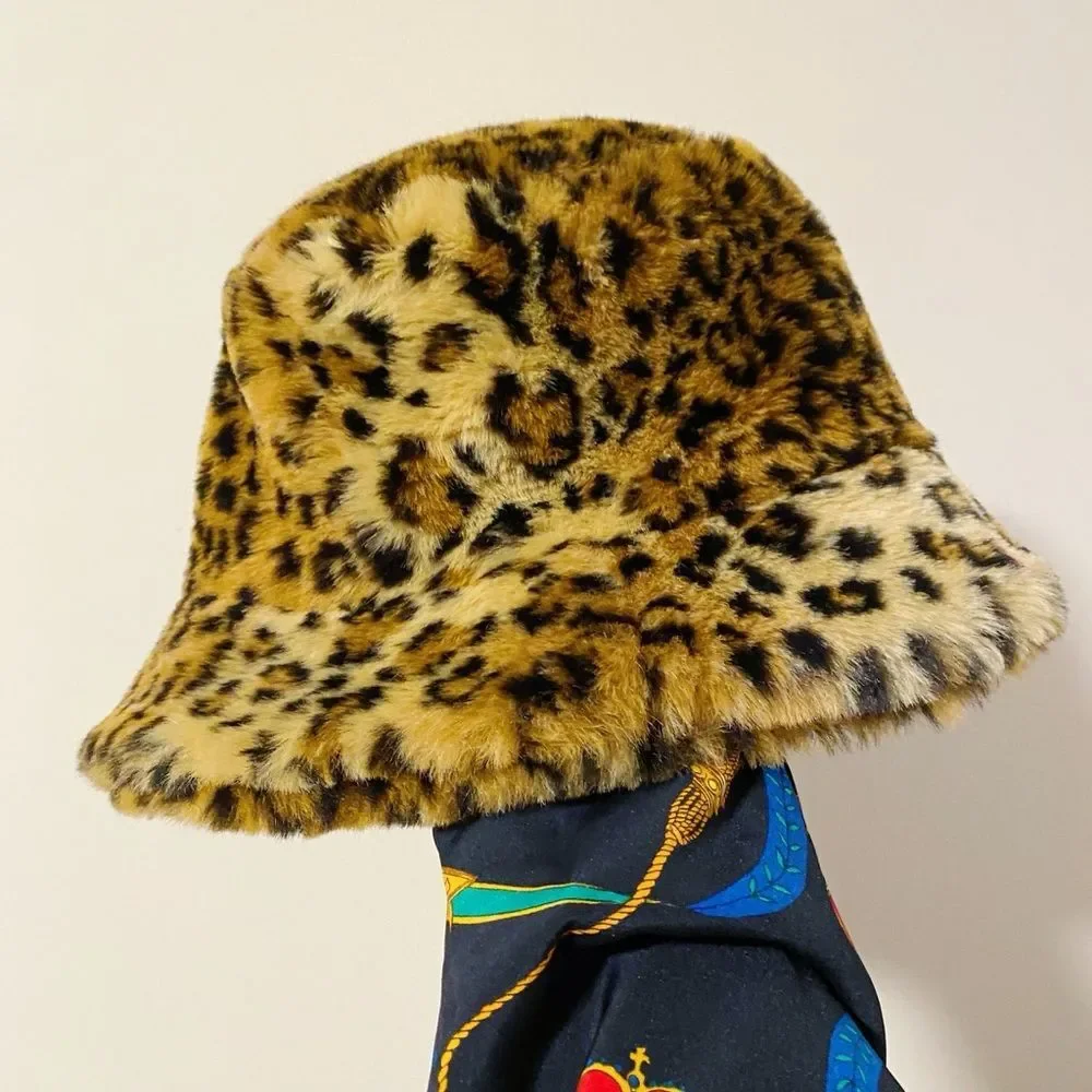 Vintage Y2K Grunge Goth Festival Cheetah Animal Faux Fur Bucket Hat